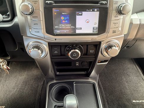 Used 2015 Toyota 4Runner SR5 RWD image 15