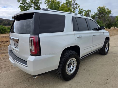 Used 2018 GMC Yukon Denali w/ Open Road Package AWD/4WD image 8
