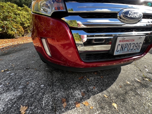 Used 2012 Ford Edge Limited FWD image 25