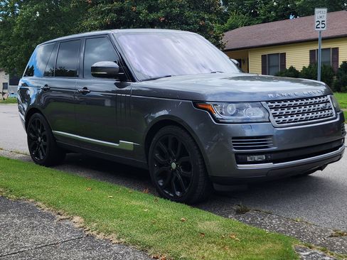 Used 2015 Land Rover Range Rover Supercharged AWD/4WD image 10