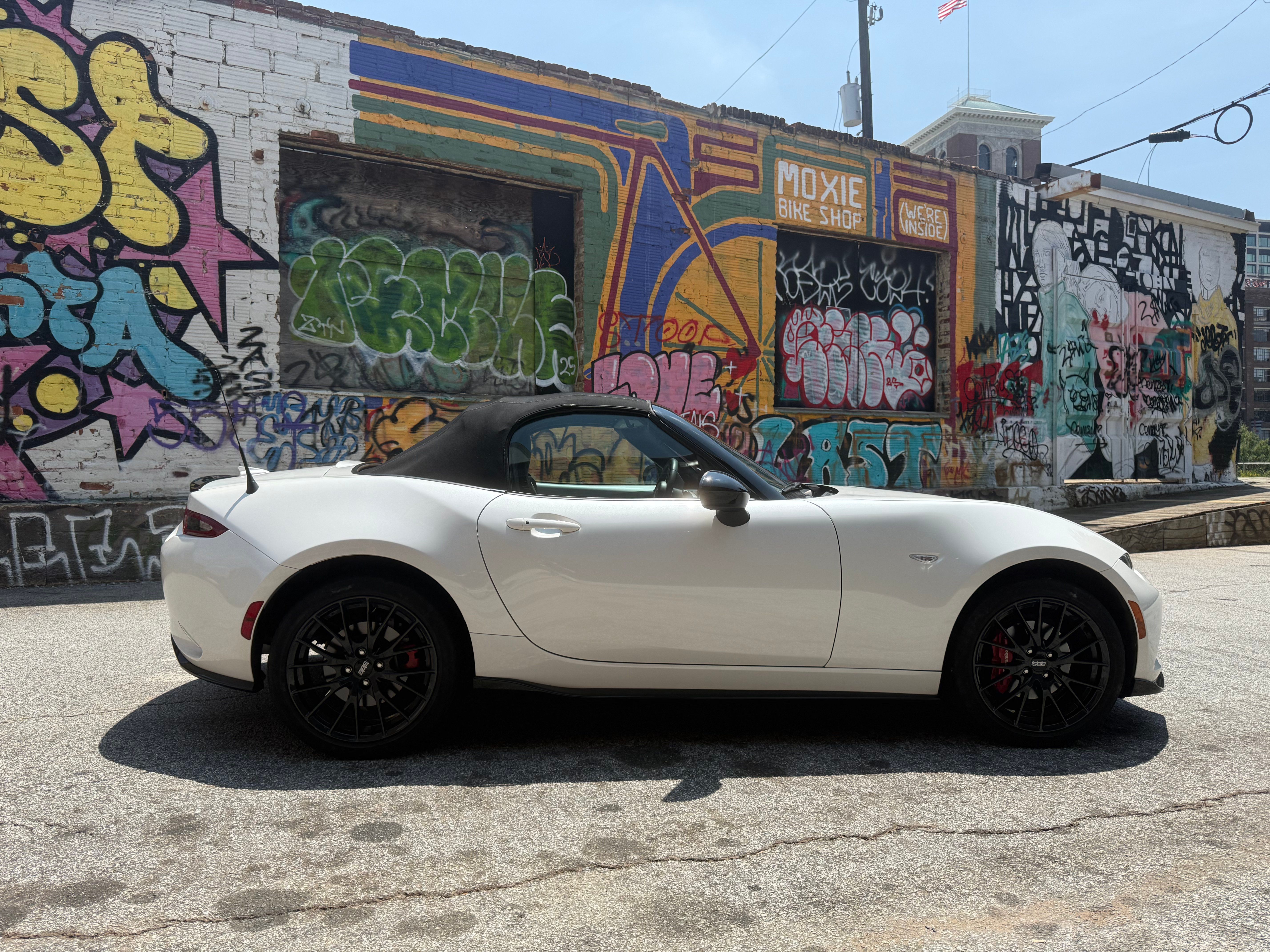 Used 2022 MAZDA MX-5 Miata Club w/ Brembo/BBS Recaro Package RWD image 5