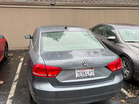 Used 2014 Volkswagen Passat TDI SE image 8