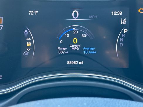 Used 2017 Jeep Grand Cherokee Summit image 29