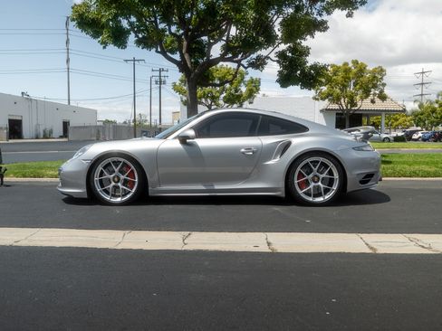 Used 2015 Porsche 911 Turbo S AWD/4WD image 8