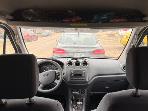 Used 2013 Ford Transit Connect XLT image 6