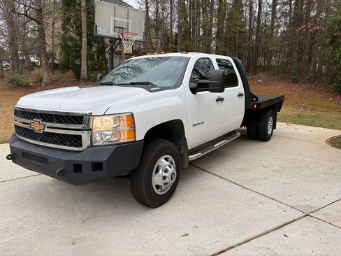 Used 2011 Chevrolet Silverado 3500 W/T image 9
