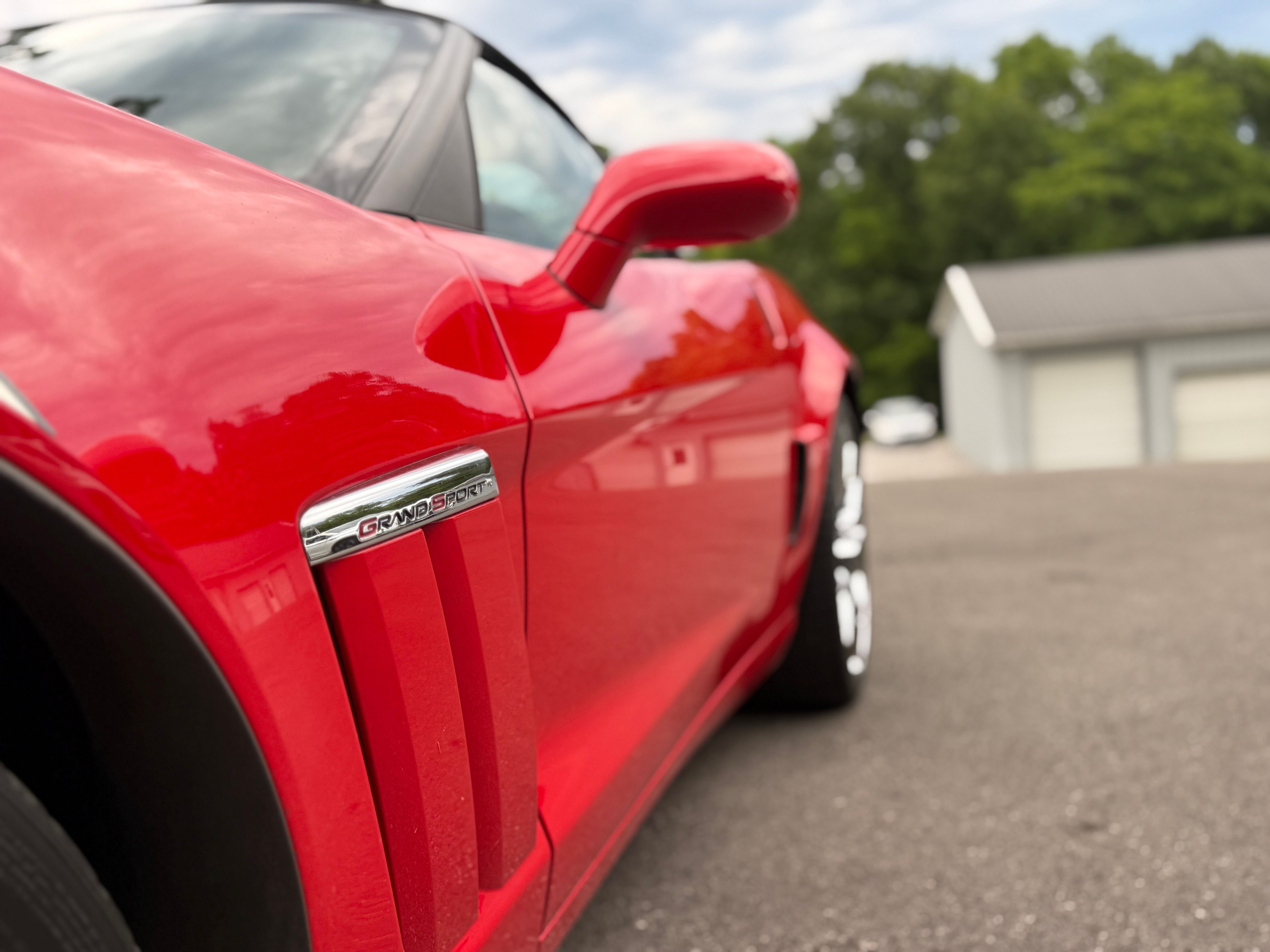 Used 2010 Chevrolet Corvette Grand Sport w/ Preferred Equipment Group RWD image 16