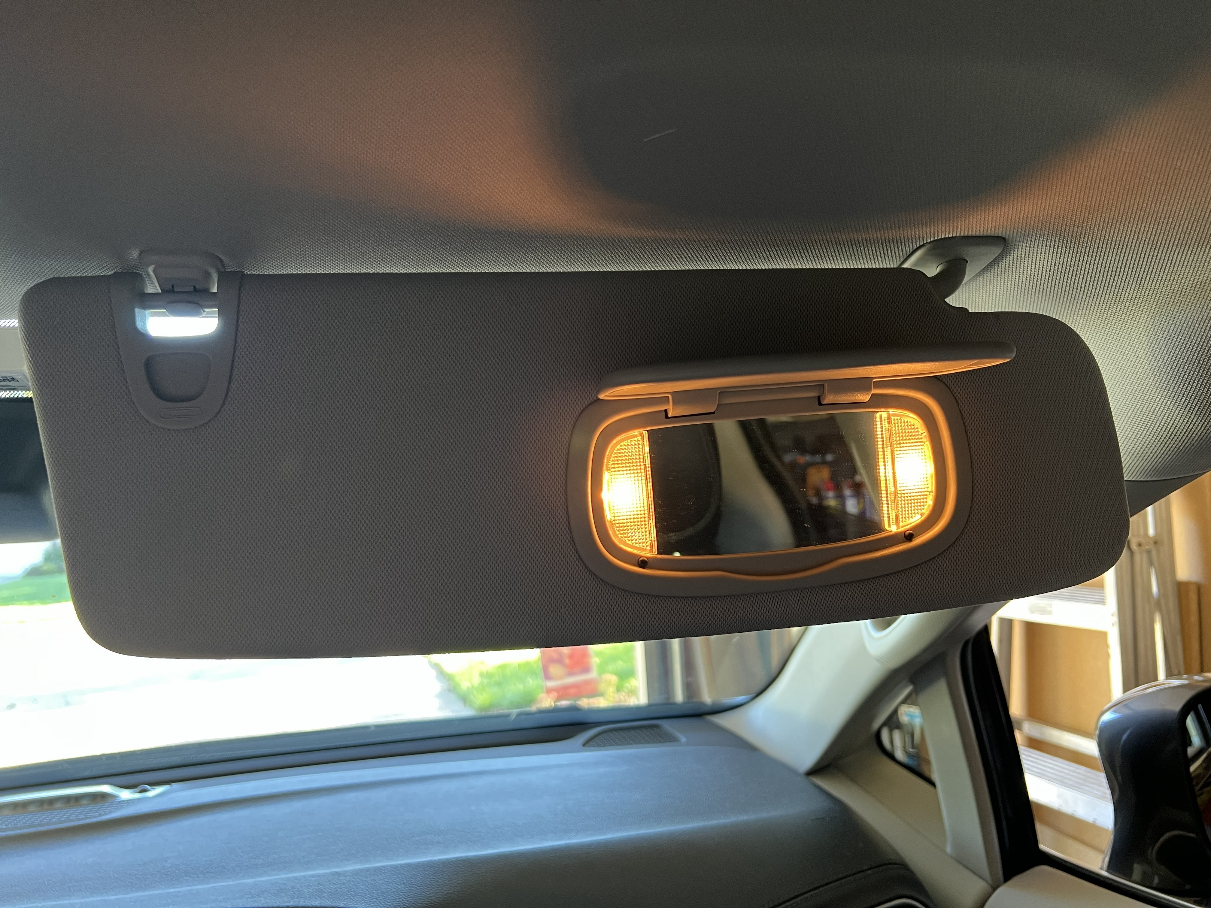Used 2017 Chrysler Pacifica Platinum FWD image 20