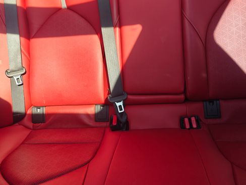 Used 2018 Toyota Camry XLE image 6