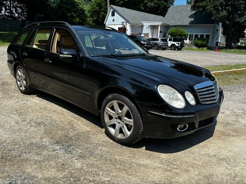 Used 2007 Mercedes-Benz E 350 4MATIC Wagon image 6