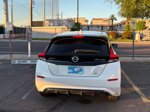 Used 2020 Nissan Leaf SV w/ SV Technology Package image 10