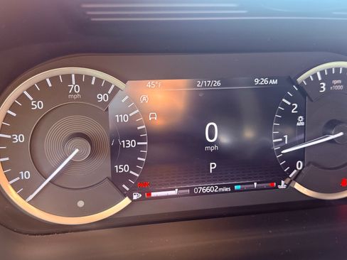 Used 2020 Land Rover Discovery Sport S image 14