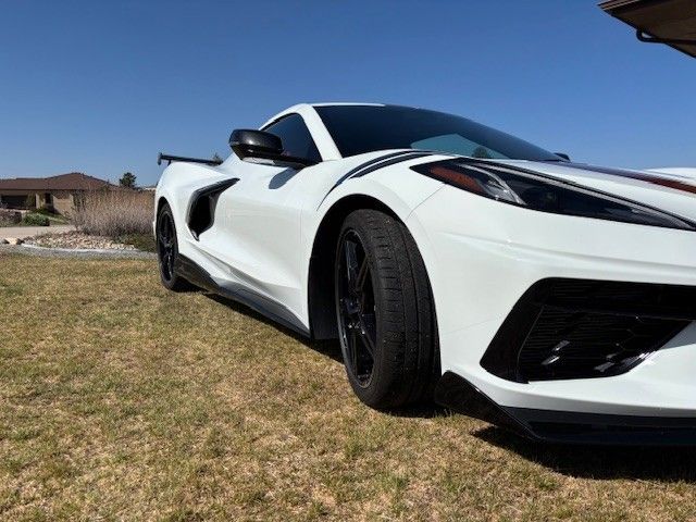 Used 2021 Chevrolet Corvette Stingray Coupe w/ Engine Appearance Package RWD image 15