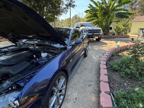 Used 2018 Ford Mustang GT Premium image 13