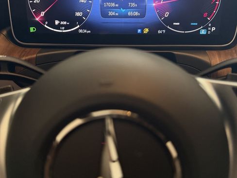 Used 2024 Mercedes-Benz C 300 Sedan image 11