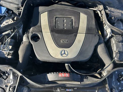 Used 2009 Mercedes-Benz E 350 Sedan image 13