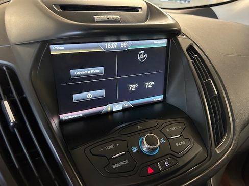 Used 2014 Ford Escape SE w/ SE Chrome Package image 17