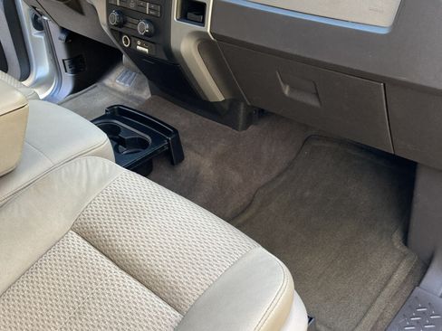 Used 2009 Ford F150 XLT AWD/4WD image 16