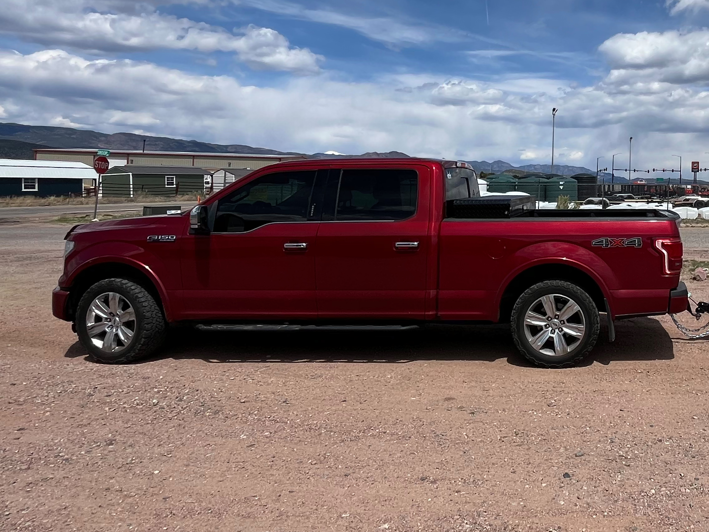 Used 2015 Ford F150 Platinum w/ Technology Package AWD/4WD image 4