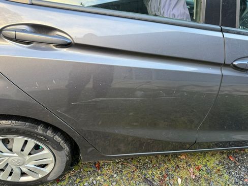 Used 2015 Honda Fit LX image 9