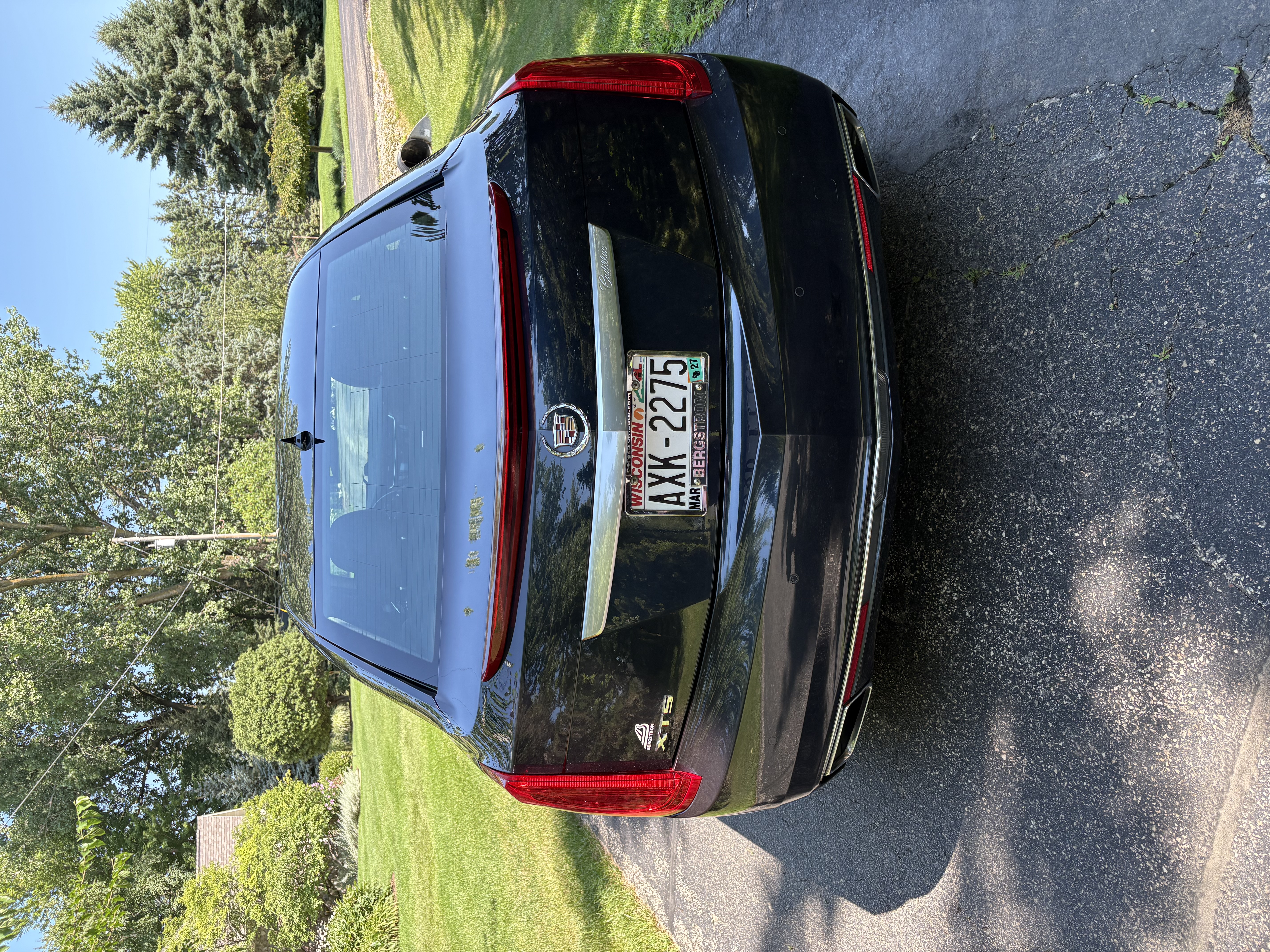 Used 2013 Cadillac XTS Premium FWD image 4
