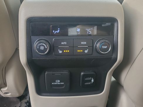 Used 2018 GMC Acadia Denali image 16