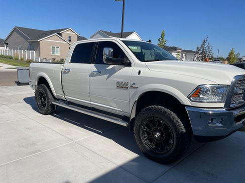 Used 2018 RAM 3500 Laramie AWD/4WD image 4