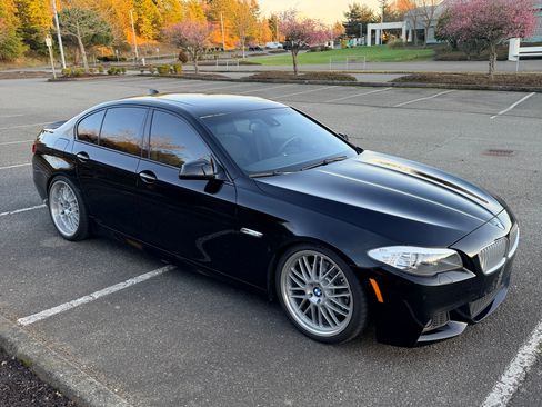 Used 2011 BMW 550i Sedan image 10