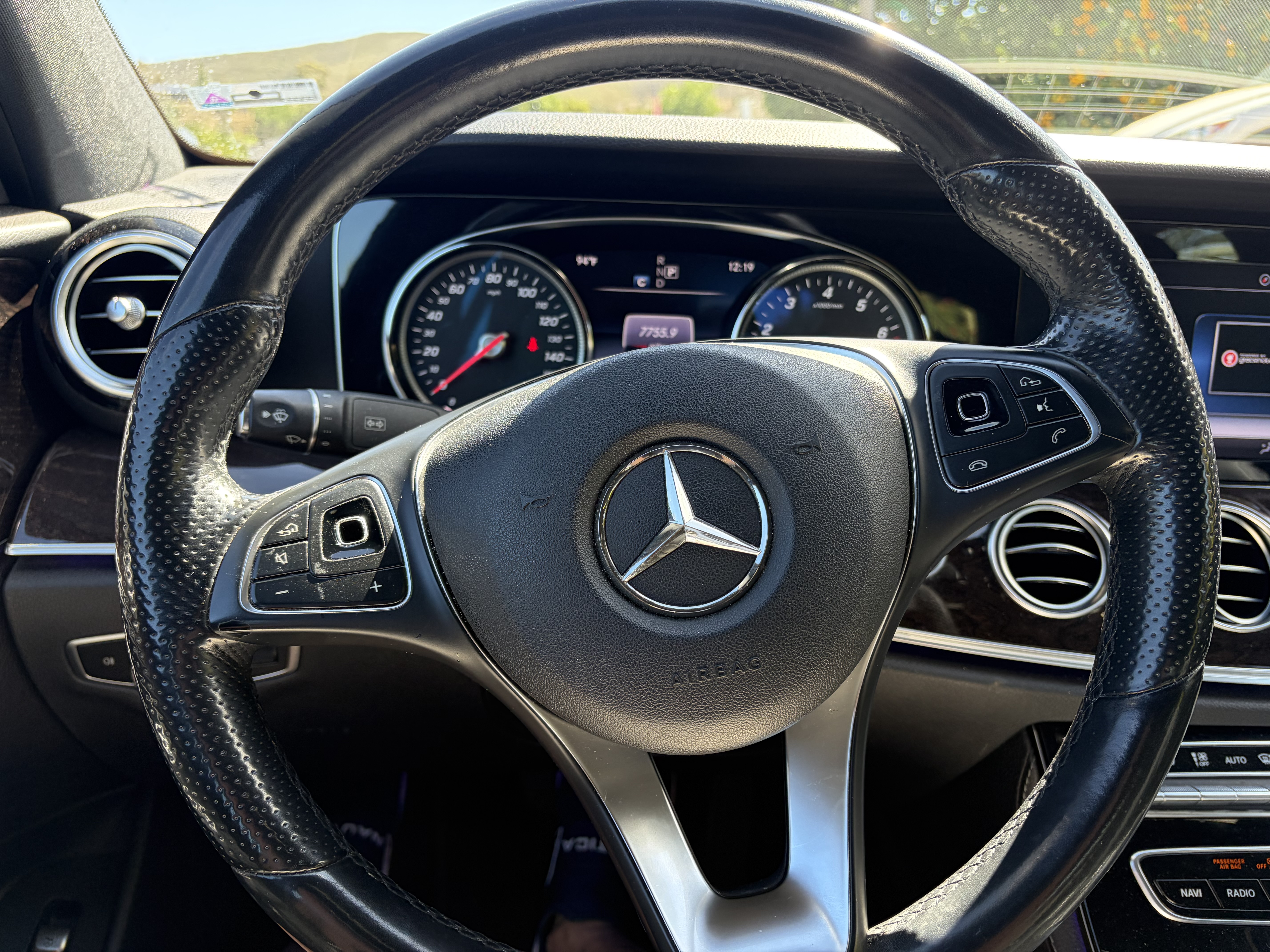 Used 2017 Mercedes-Benz E 300 image 10