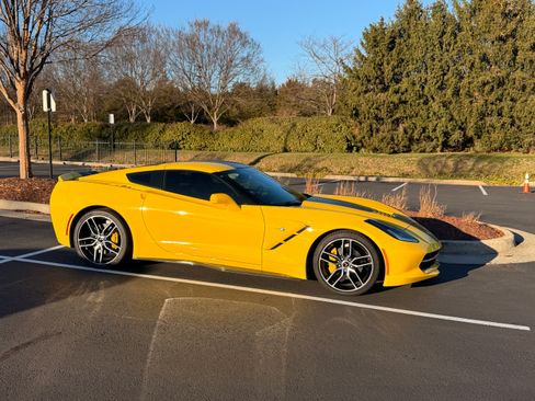 Used 2017 Chevrolet Corvette Stingray Coupe w/ 2LT Preferred Equipment Group image 5