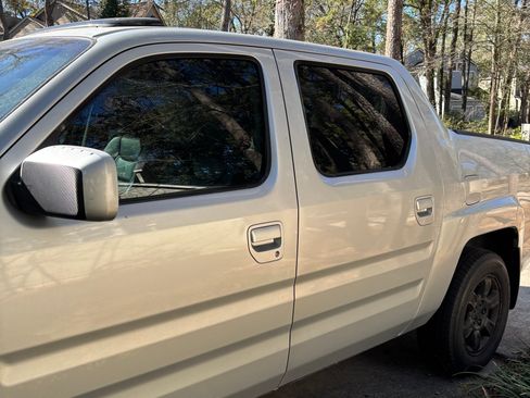 Used 2006 Honda Ridgeline RTL image 2
