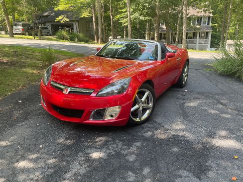 Used 2007 Saturn Sky Red Line RWD image 11