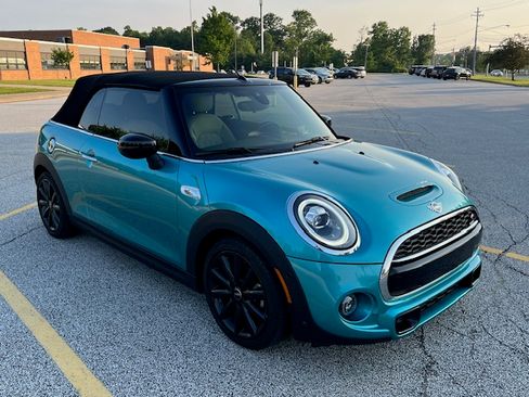 Used 2020 MINI Cooper S w/ Driver Assistance Package FWD image 13