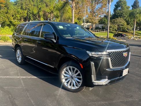 Used 2021 Cadillac Escalade ESV Luxury RWD image 10