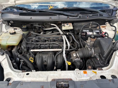 Used 2011 Ford Transit Connect XLT image 13