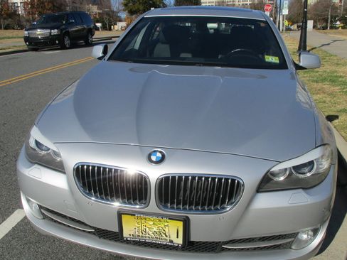 Used 2012 BMW 535i xDrive Sedan image 1