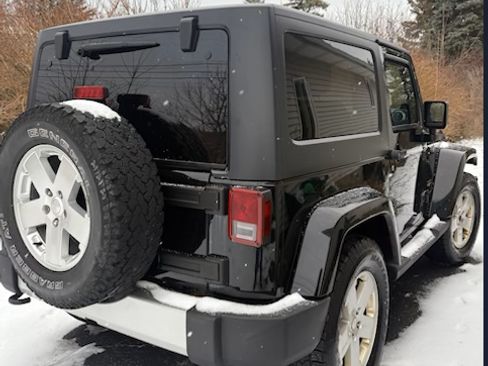 Used 2012 Jeep Wrangler Sahara w/ Dual Top Group image 5