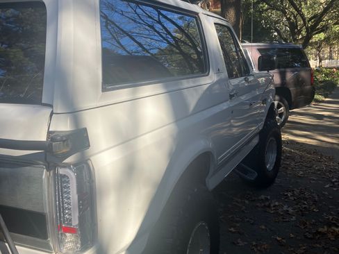 Used 1993 Ford Bronco image 5