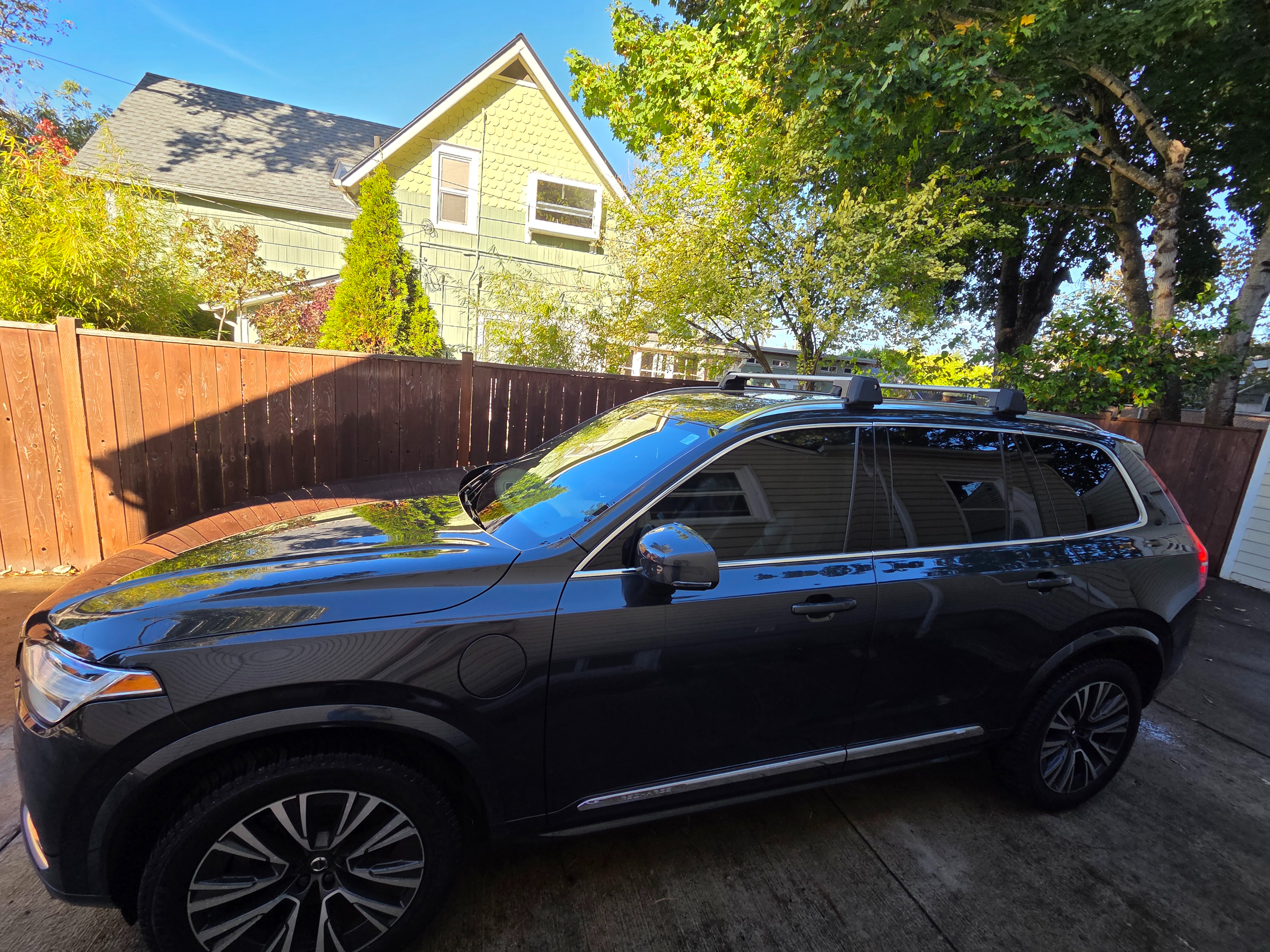 Used 2021 Volvo XC90 T8 Inscription Expression w/ Advanced Package AWD/4WD image 9