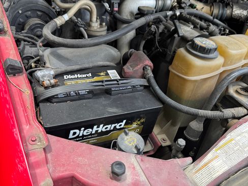 Used 2000 Ford F350 2WD Crew Cab Super Duty image 11