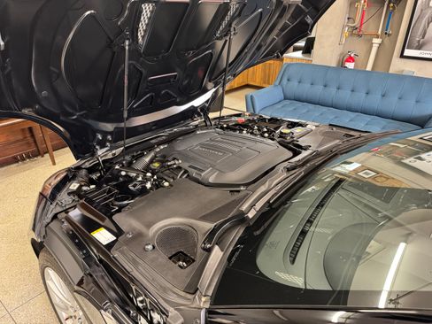 Used 2016 Jaguar F-TYPE Coupe RWD image 11