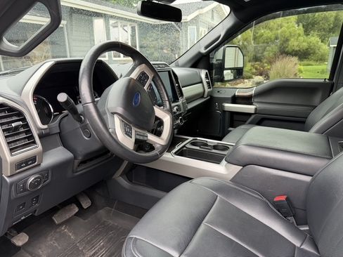 Used 2022 Ford F250 Lariat w/ Lariat Ultimate Package AWD/4WD image 12