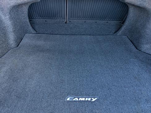 Used 2015 Toyota Camry SE image 15