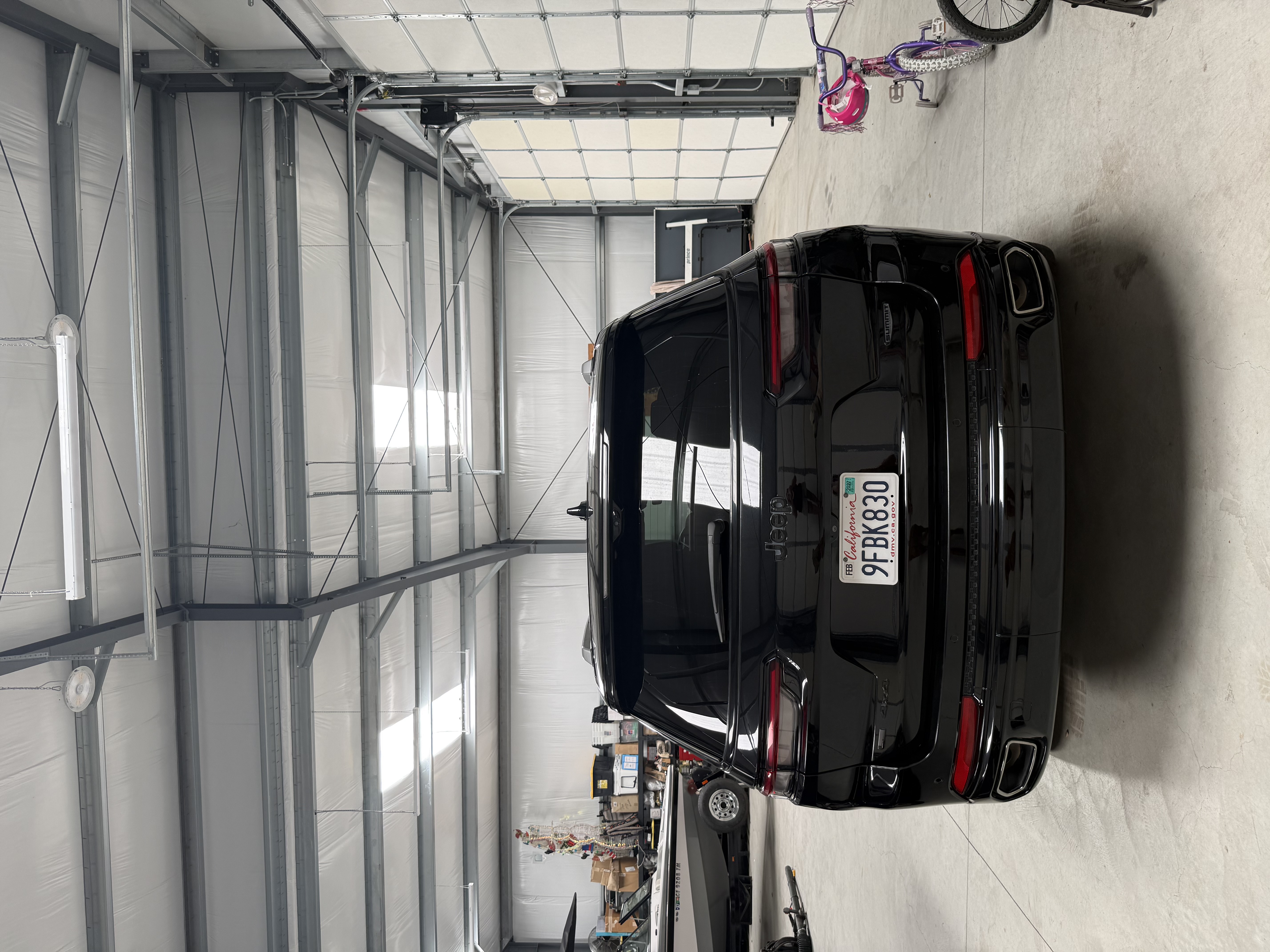 Used 2023 Jeep Grand Cherokee L Summit AWD/4WD image 5