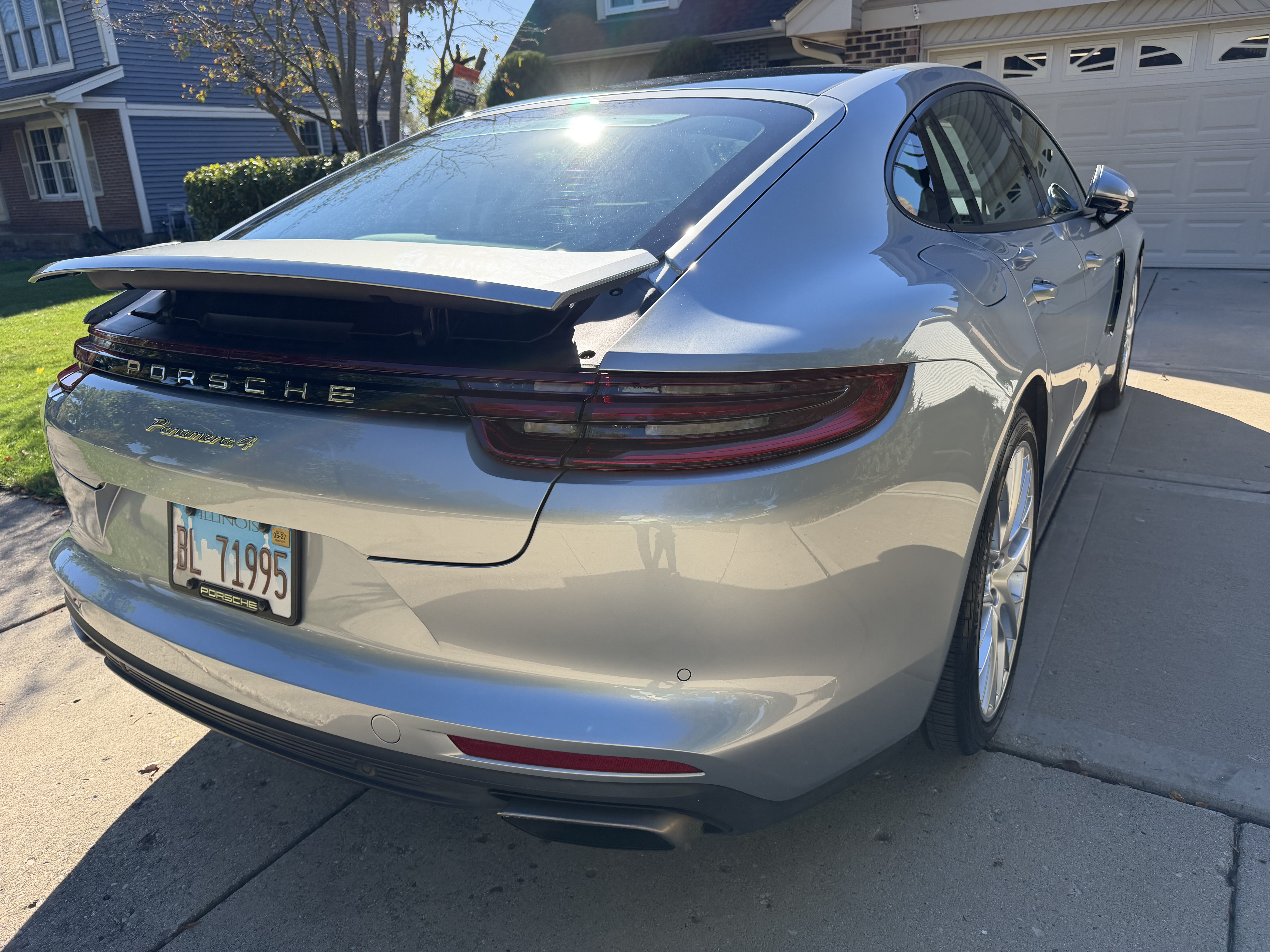 Used 2020 Porsche Panamera 4 E-Hybrid AWD/4WD image 12