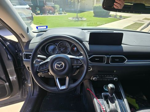 Used 2024 MAZDA CX-5 Carbon Edition image 9