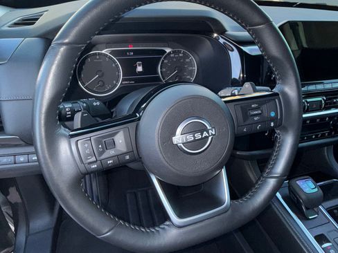 Used 2022 Nissan Pathfinder SL w/ SL Premium Package image 5