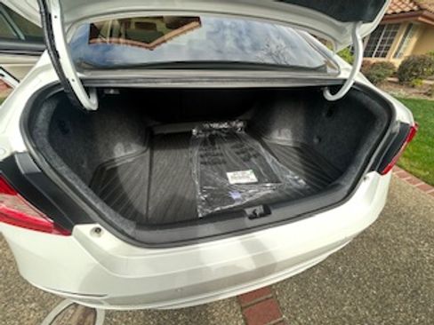 Used 2022 Honda Accord EX-L image 11