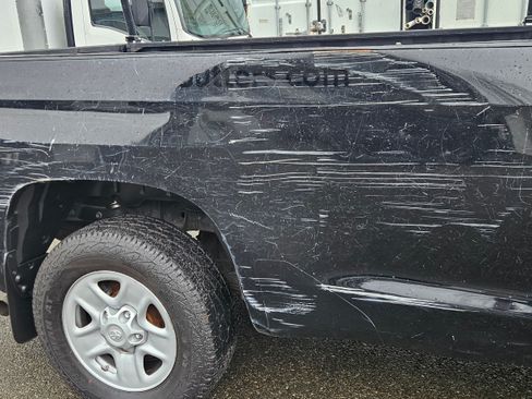 Used 2016 Toyota Tundra SR image 11