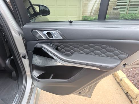 Used 2021 BMW X5 M w/ Executive Package AWD/4WD image 19